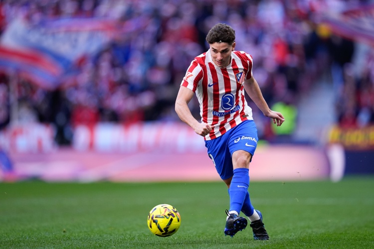 官网登录入口-世界波之日！阿尔瓦雷斯任意球世界波与赖斯双响都是4月9日